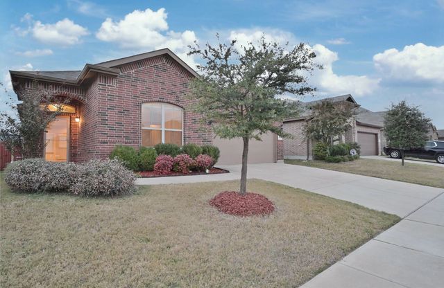 5921 Comanche Peak Drive, Fort Worth, TX 76179