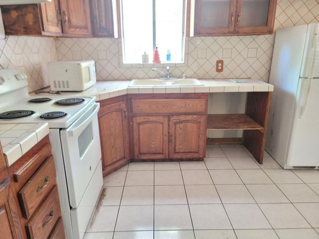 4205 Sierra Vista Ave, Sacramento, CA 95820