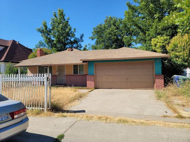 4205 Sierra Vista Ave, Sacramento, CA 95820