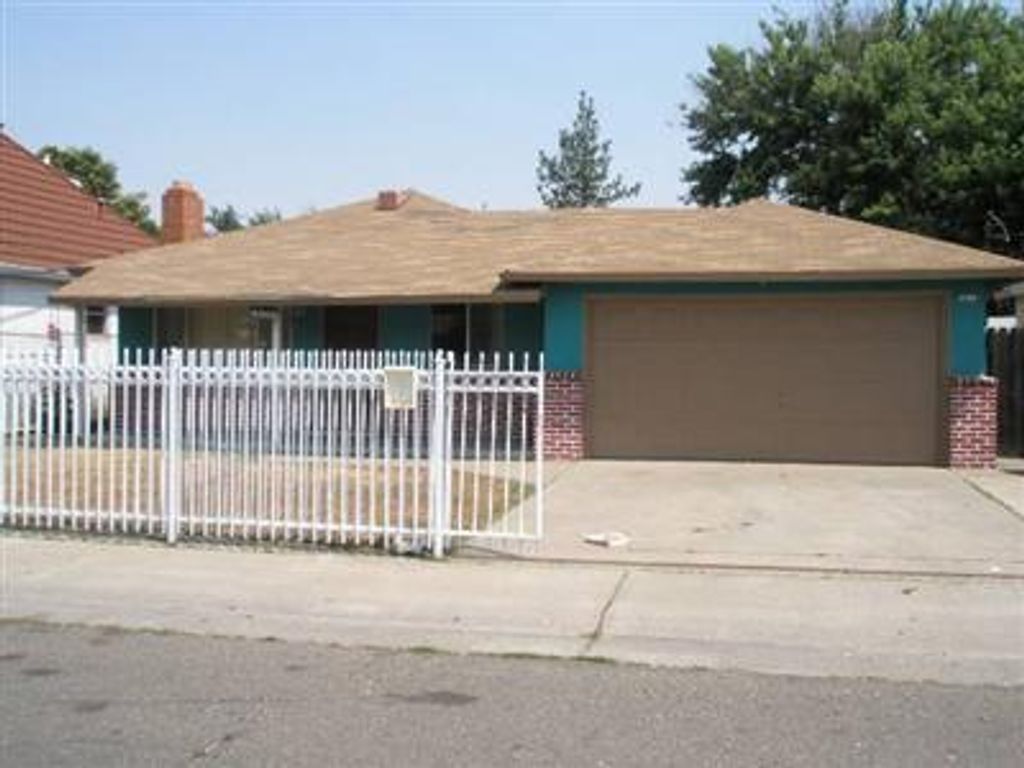 4205 Sierra Vista Ave, Sacramento, CA 95820
