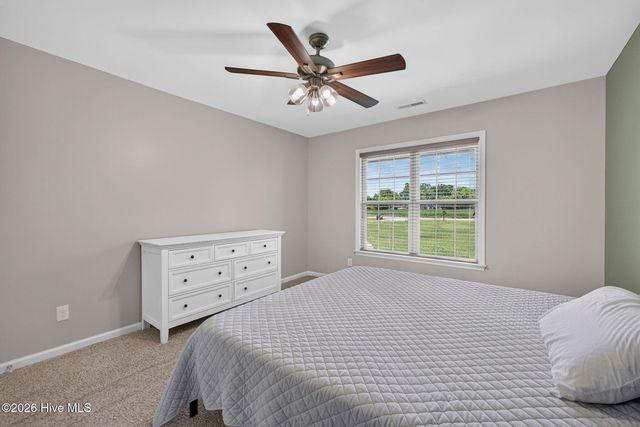 89 Over Street, Burgaw, NC 28425