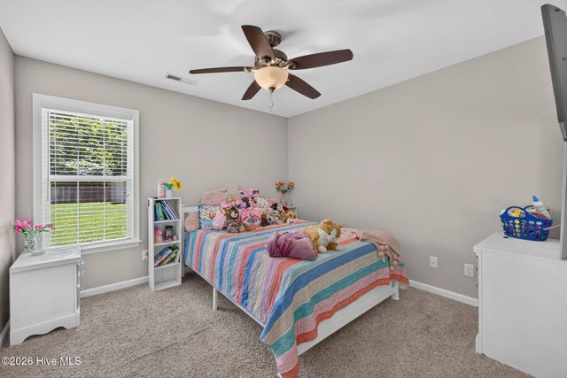 89 Over Street, Burgaw, NC 28425