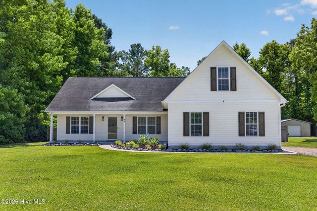 89 Over Street, Burgaw, NC 28425
