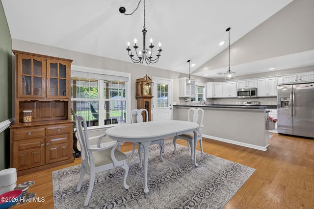 89 Over Street, Burgaw, NC 28425