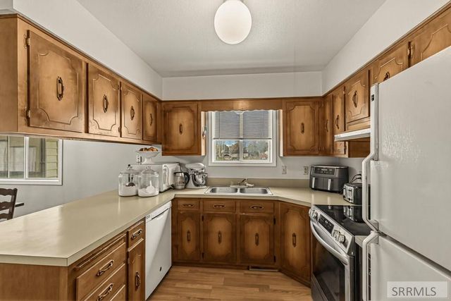 6559 N Albert Lane, Idaho Falls, ID 83401