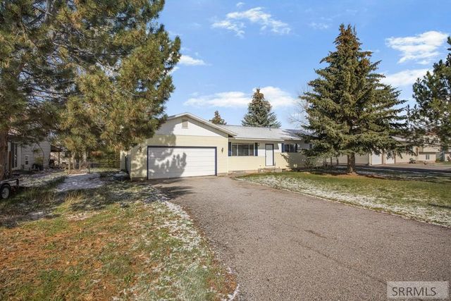 6559 N Albert Lane, Idaho Falls, ID 83401