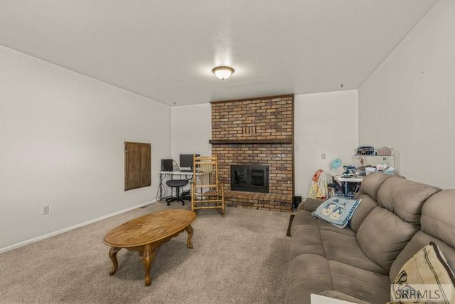 6559 N Albert Lane, Idaho Falls, ID 83401