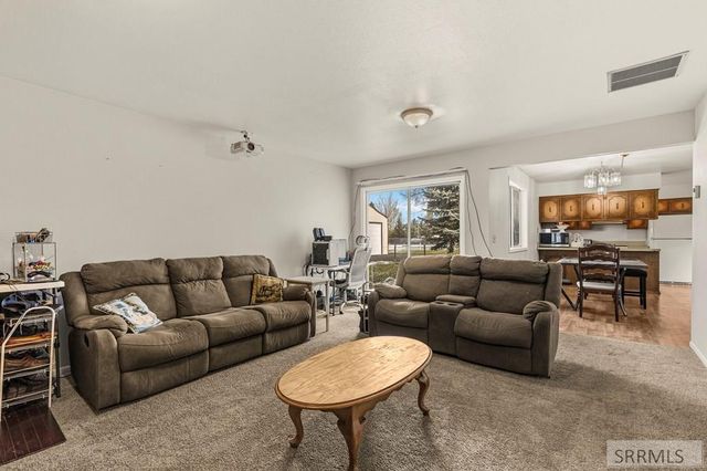 6559 N Albert Lane, Idaho Falls, ID 83401