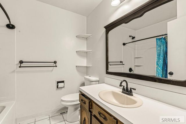 6559 N Albert Lane, Idaho Falls, ID 83401