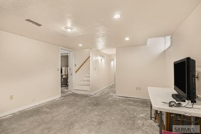 6559 N Albert Lane, Idaho Falls, ID 83401