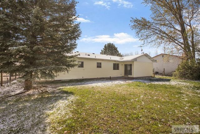 6559 N Albert Lane, Idaho Falls, ID 83401