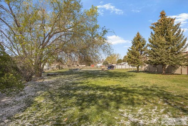 6559 N Albert Lane, Idaho Falls, ID 83401