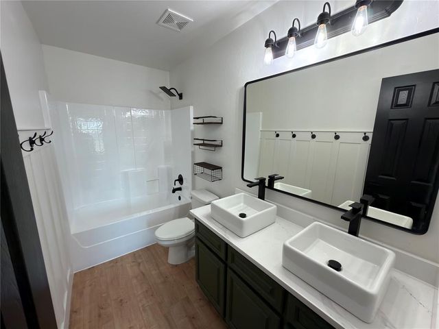 5705 Marblewood Drive, Oklahoma City, OK 73179