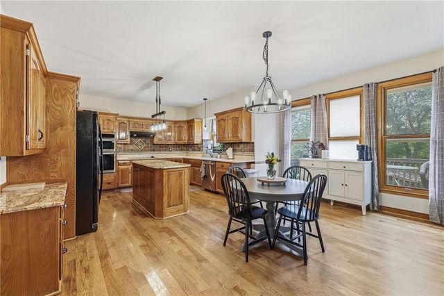 16516 149th Court, Bonner Springs, KS 66012