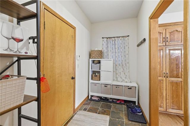 16516 149th Court, Bonner Springs, KS 66012