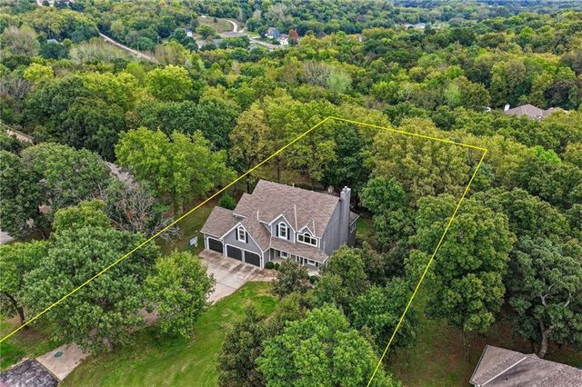 16516 149th Court, Bonner Springs, KS 66012