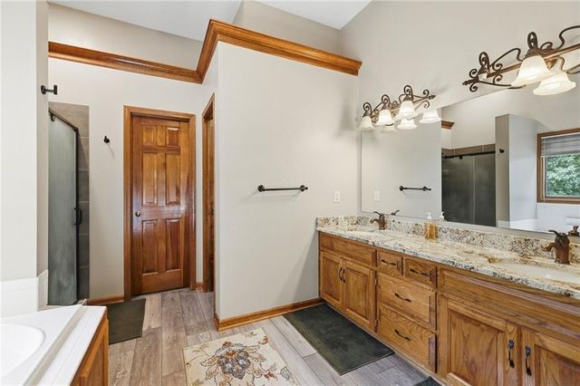 16516 149th Court, Bonner Springs, KS 66012