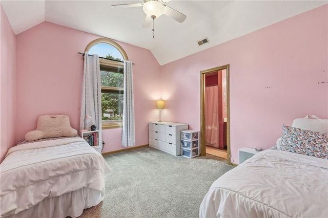 16516 149th Court, Bonner Springs, KS 66012