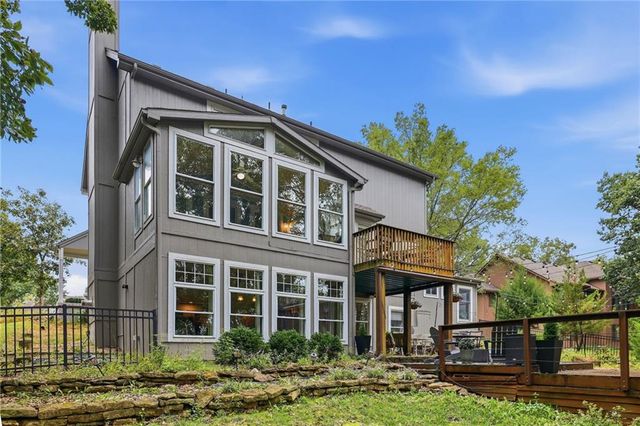 16516 149th Court, Bonner Springs, KS 66012