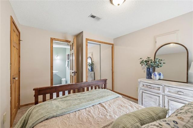 16516 149th Court, Bonner Springs, KS 66012