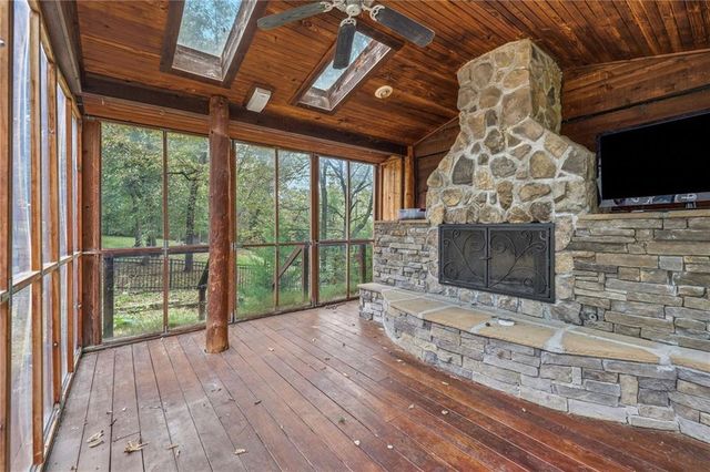 16516 149th Court, Bonner Springs, KS 66012