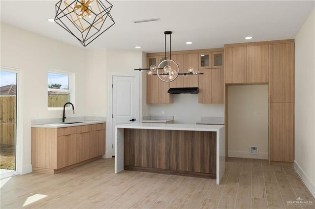 3525 S K Center Street, Mcallen, TX 78503