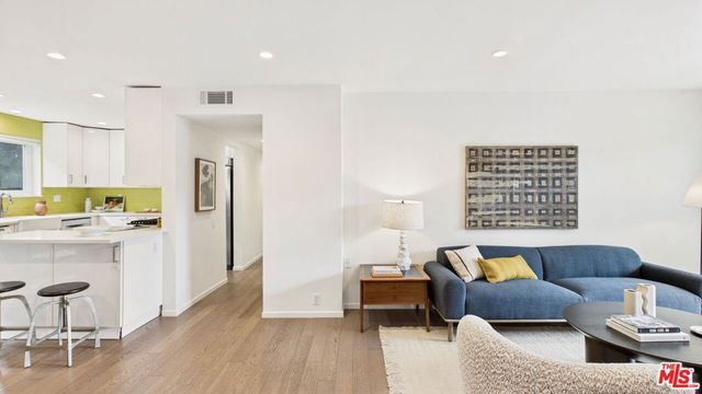 1520 Spruce Street 3, South Pasadena, CA 91030