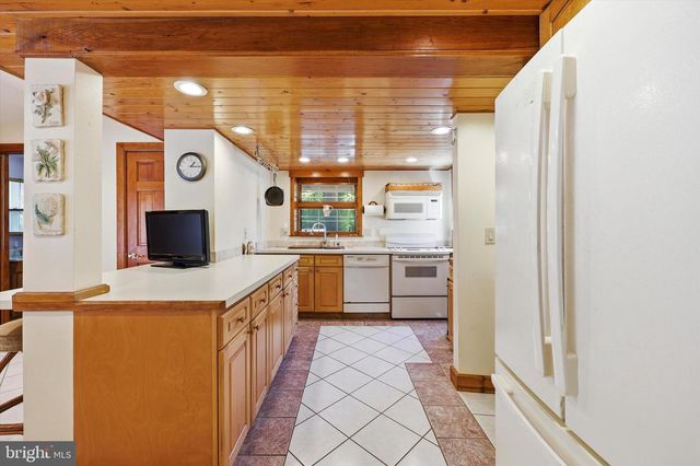 1437 BYBERRY RD, Huntingdon Valley, PA 19006