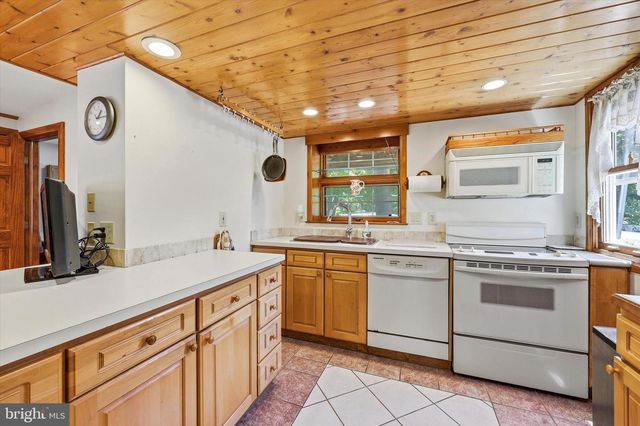 1437 BYBERRY RD, Huntingdon Valley, PA 19006