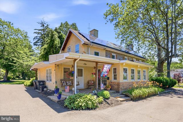 1437 BYBERRY RD, Huntingdon Valley, PA 19006