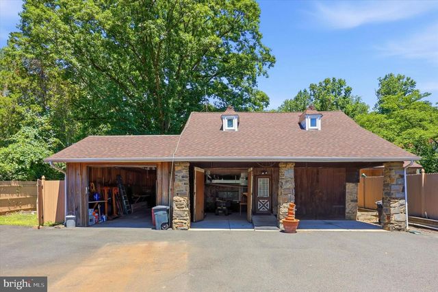 1437 BYBERRY RD, Huntingdon Valley, PA 19006