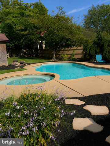 1437 BYBERRY RD, Huntingdon Valley, PA 19006