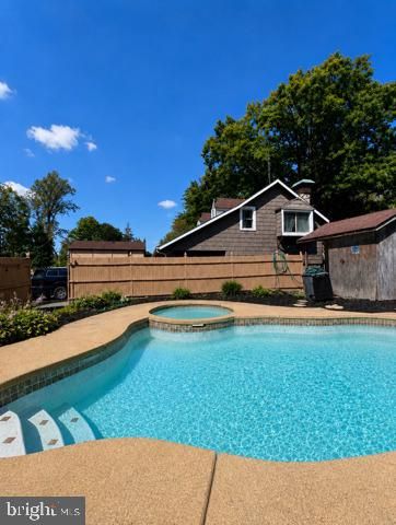 1437 BYBERRY RD, Huntingdon Valley, PA 19006