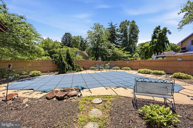 1437 BYBERRY RD, Huntingdon Valley, PA 19006