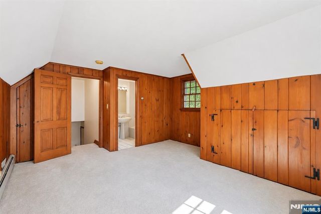 3 Orchard Road, Kinnelon Borough, NJ 07405