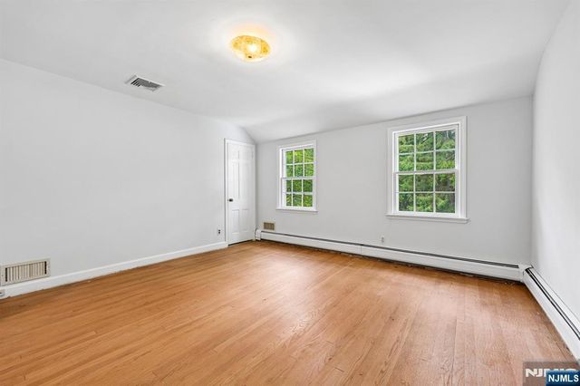 3 Orchard Road, Kinnelon Borough, NJ 07405