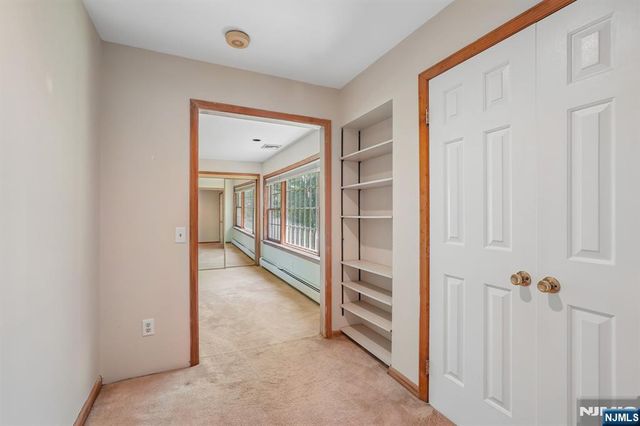 3 Orchard Road, Kinnelon Borough, NJ 07405