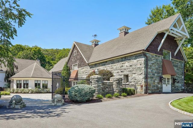 3 Orchard Road, Kinnelon Borough, NJ 07405