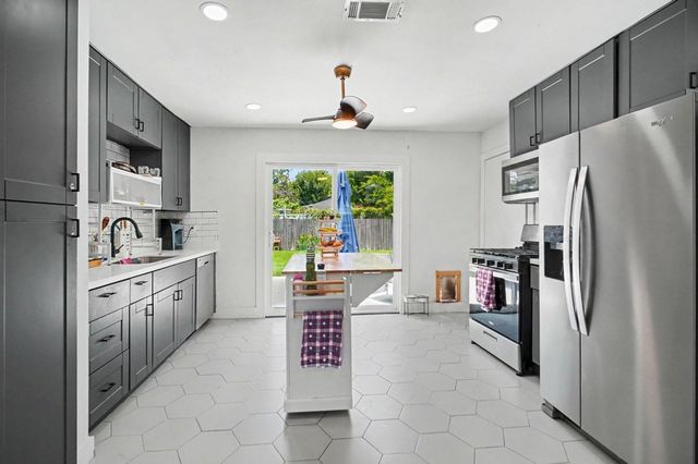 5226 Pomander Road, Houston, TX 77021