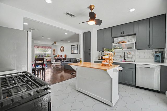 5226 Pomander Road, Houston, TX 77021