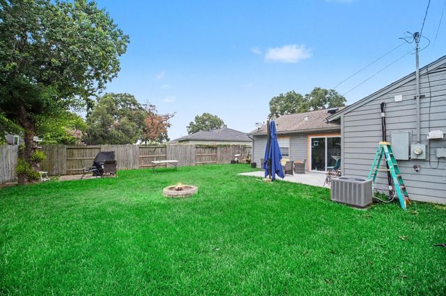 5226 Pomander Road, Houston, TX 77021