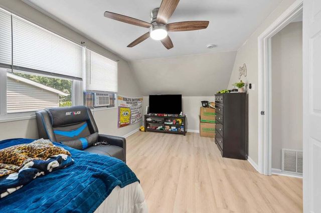 715 Mccool Road, Valparaiso, IN 46385