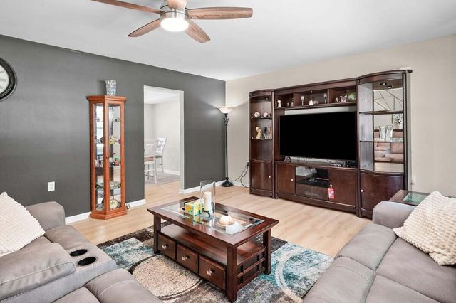 715 Mccool Road, Valparaiso, IN 46385