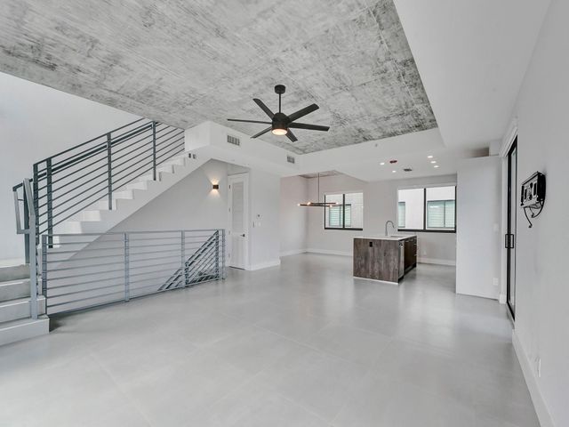 924 NE 4th Street, Fort Lauderdale, FL 33301