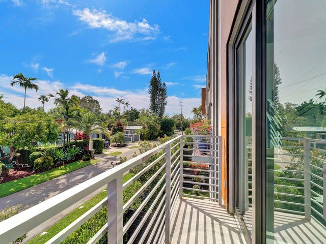 924 NE 4th Street, Fort Lauderdale, FL 33301