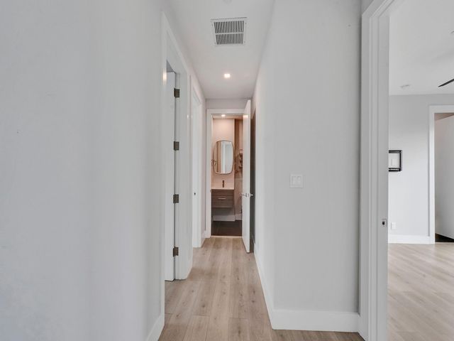 924 NE 4th Street, Fort Lauderdale, FL 33301