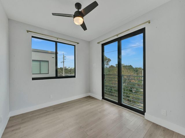 924 NE 4th Street, Fort Lauderdale, FL 33301