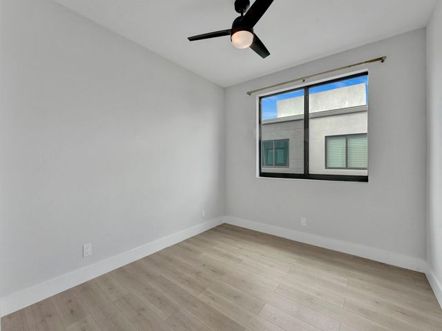924 NE 4th Street, Fort Lauderdale, FL 33301