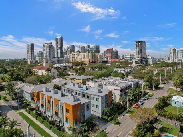 924 NE 4th Street, Fort Lauderdale, FL 33301