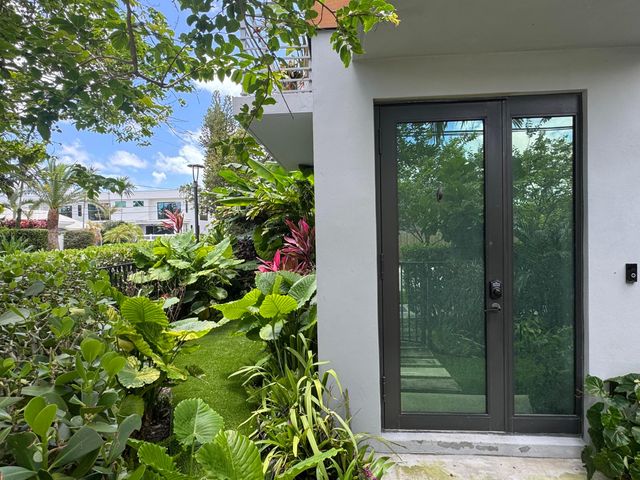 924 NE 4th Street, Fort Lauderdale, FL 33301